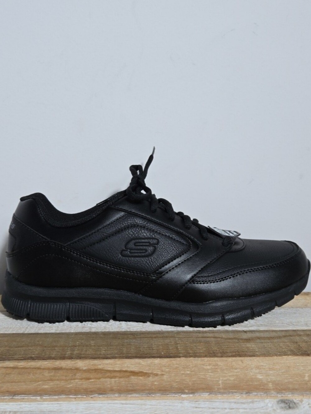 Skechers Work Shoes Slip-Resistant Relaxed Fit-Nampa 77156 Black Men's 9.5 NWOB